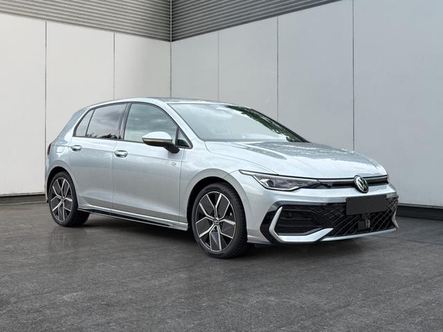 Volkswagen / Golf / Silber / / / LED-PLUS+ACC+SHZ+KEYLESS+KAMERA+18 ALU, Beispielbilder, ggf. teilweise mit Sonderausstattung