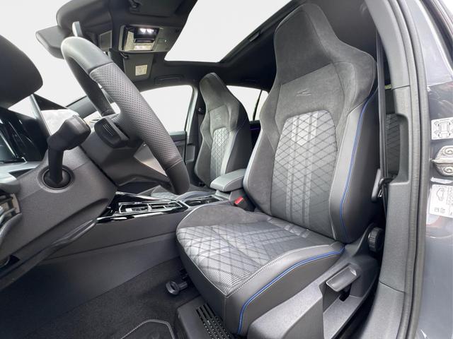 Volkswagen / Golf / Grau / / / PANO+LED-PLUS+ACC+SHZ+KEYLESS+KAMERA+18 ALU, Beispielbilder, ggf. teilweise mit Sonderausstattung
