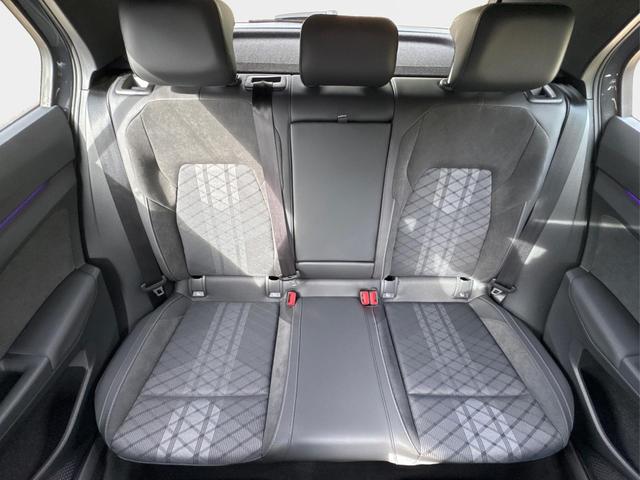 Volkswagen / Golf / Grau / / / PANO+LED-PLUS+ACC+SHZ+KEYLESS+KAMERA+18 ALU, Beispielbilder, ggf. teilweise mit Sonderausstattung