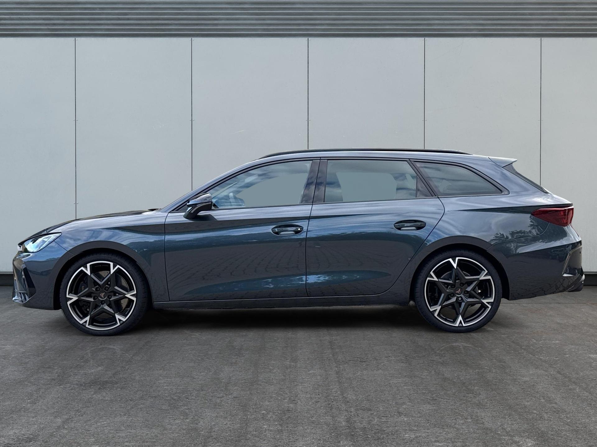 Cupra / Leon Sportstourer / Grau /  /  / 4x4 ST AHK+NAVI+eHK+KAMERA+MEMORY+ACC+19 ALU+LED