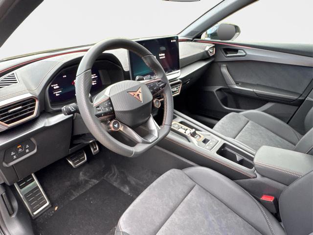 Cupra / Leon Sportstourer / Grau / / / 4x4 ST AHK+NAVI+eHK+KAMERA+MEMORY+ACC+19 ALU+LED, Beispielbilder, ggf. teilweise mit Sonderausstattung