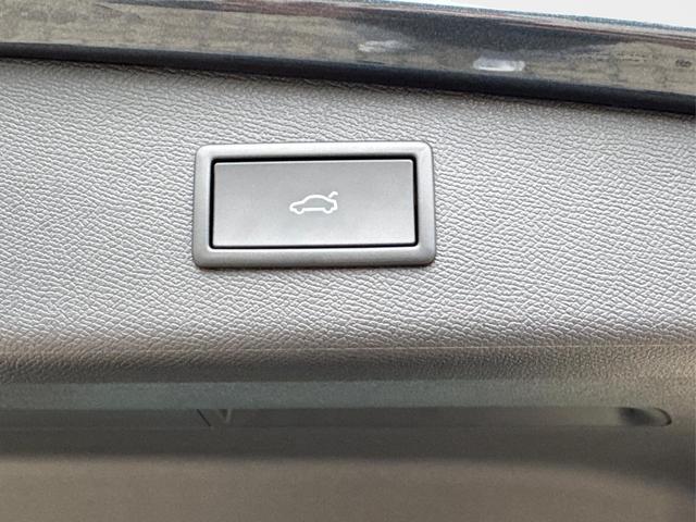 Cupra / Leon Sportstourer / Grau / / / 4x4 ST AHK+NAVI+eHK+KAMERA+MEMORY+ACC+19 ALU+LED, Beispielbilder, ggf. teilweise mit Sonderausstattung