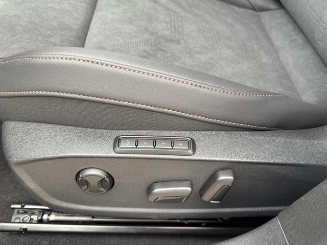 Cupra / Leon Sportstourer / Grau / / / 4x4 ST AHK+NAVI+eHK+KAMERA+MEMORY+ACC+19 ALU+LED, Beispielbilder, ggf. teilweise mit Sonderausstattung