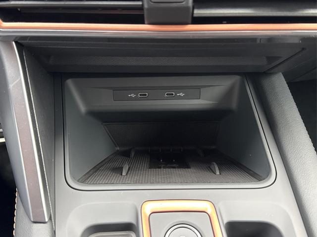 Cupra / Leon Sportstourer / Grau / / / 4x4 ST AHK+NAVI+eHK+KAMERA+MEMORY+ACC+19 ALU+LED, Beispielbilder, ggf. teilweise mit Sonderausstattung