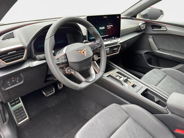 Cupra / Leon Sportstourer / Blau / / / 4x4 ST AHK+NAVI+eHK+KAMERA+MEMORY+ACC+19 ALU+LED, Beispielbilder, ggf. teilweise mit Sonderausstattung
