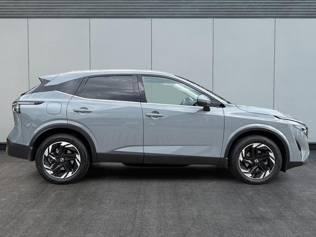 Nissan / Qashqai / Grau / / / QQ N-Connecta PANORAMA+beh.SCHEIBE+NAVI+AHK+ACC+WINTER