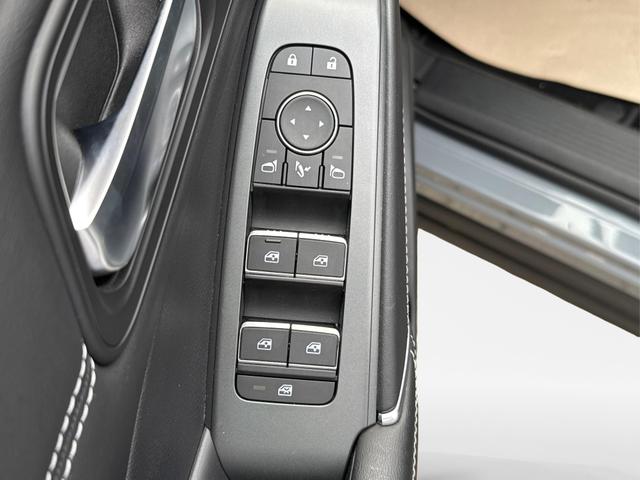 Nissan / Qashqai / Grau / / / QQ N-Connecta PANORAMA+beh.SCHEIBE+NAVI+AHK+ACC+WINTER