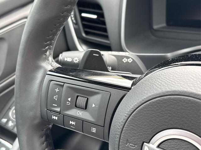 Nissan / Qashqai / Grau / / / QQ N-Connecta PANORAMA+beh.SCHEIBE+NAVI+AHK+ACC+WINTER