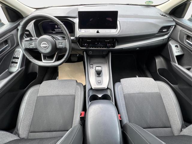 Nissan / Qashqai / Grau / / / QQ N-Connecta PANORAMA+beh.SCHEIBE+NAVI+AHK+ACC+WINTER