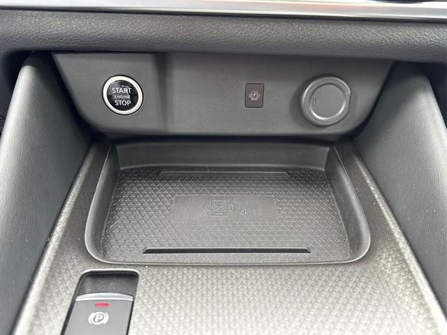 Nissan / Qashqai / Grau / / / QQ N-Connecta PANORAMA+beh.SCHEIBE+NAVI+AHK+ACC+WINTER