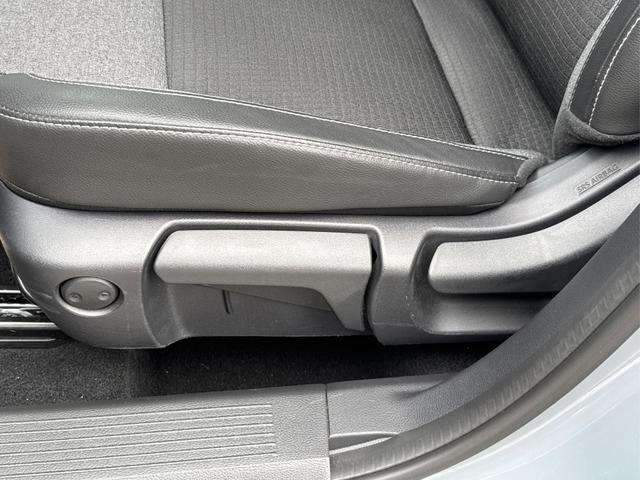 Nissan / Qashqai / Grau / / / QQ N-Connecta PANORAMA+beh.SCHEIBE+NAVI+AHK+ACC+WINTER