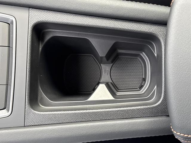 Cupra / Leon Sportstourer / Grau / / / ST 4x4 AHK+eHK+NAVI+ACC+SHZ+18 ALU+LED, Beispielbilder, ggf. teilweise mit Sonderausstattung