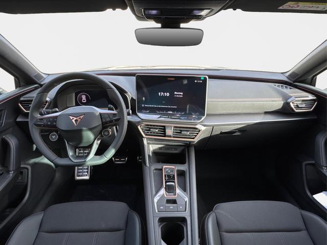Cupra / Leon Sportstourer / Grau / / / ST 4x4 AHK+eHK+NAVI+ACC+SHZ+18 ALU+LED, Beispielbilder, ggf. teilweise mit Sonderausstattung
