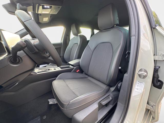 Cupra / Leon Sportstourer / Grau / / / ST 4x4 AHK+eHK+NAVI+ACC+SHZ+18 ALU+LED, Beispielbilder, ggf. teilweise mit Sonderausstattung