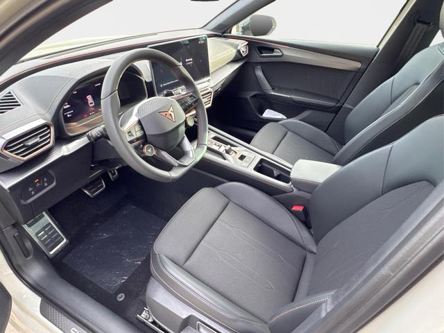 Cupra / Leon Sportstourer / Grau / / / ST 4x4 AHK+eHK+NAVI+ACC+SHZ+18 ALU+LED, Beispielbilder, ggf. teilweise mit Sonderausstattung