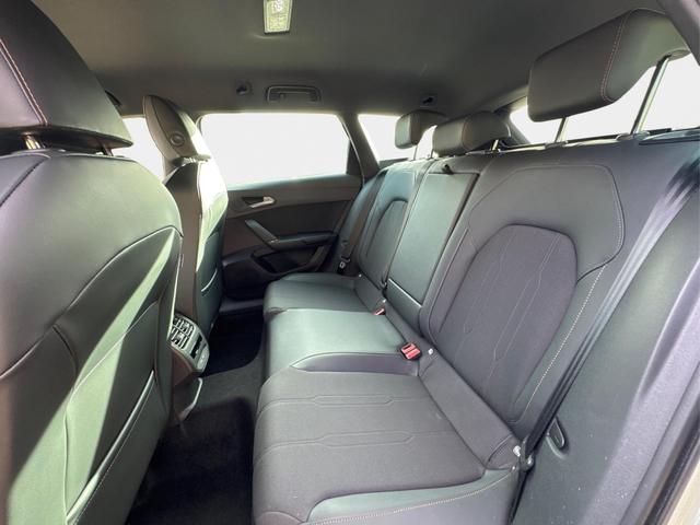 Cupra / Leon Sportstourer / Grau / / / ST 4x4 AHK+eHK+NAVI+ACC+SHZ+18 ALU+LED, Beispielbilder, ggf. teilweise mit Sonderausstattung
