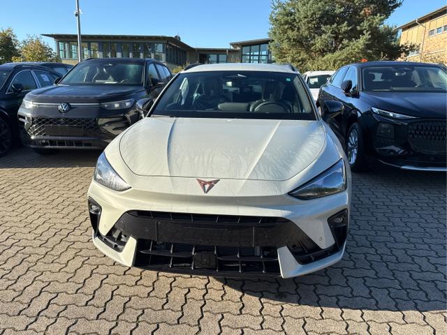 Cupra / Leon Sportstourer / Grau / / / ST AHK+NAVI+eHK+KAMERA+ACC+SHZ+18 ALU+LED, Beispielbilder, ggf. teilweise mit Sonderausstattung