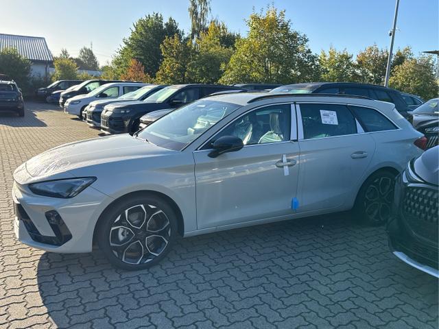 Cupra / Leon Sportstourer / Grau / / / ST AHK+NAVI+eHK+KAMERA+ACC+SHZ+18 ALU+LED, Beispielbilder, ggf. teilweise mit Sonderausstattung