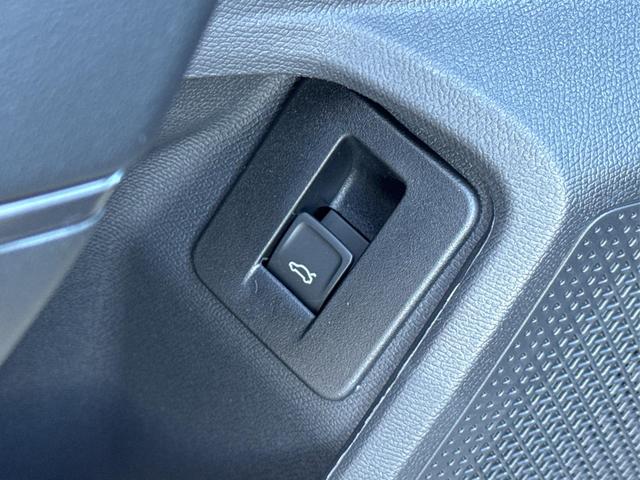 Cupra / Formentor / Blau / / / 4x4 AHK+NAVI+KAMERA+eHK+KESSY+ACC+19 ALU+LED+FULL LINK, Beispielbilder, ggf. teilweise mit Sonderausstattung
