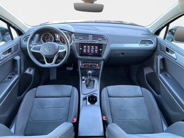 Volkswagen / Tiguan / Schwarz / / / Tiguan AHK+NAVI+KAMERA+ERGOActive+KESSY+WINTER