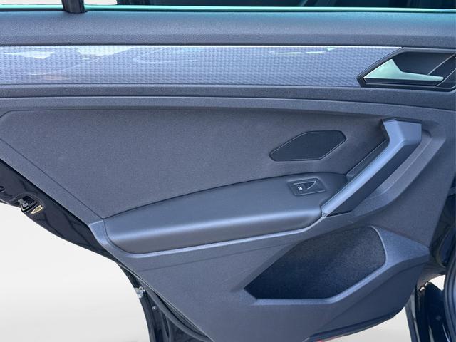 Volkswagen / Tiguan / Schwarz / / / Tiguan AHK+NAVI+KAMERA+ERGOActive+KESSY+WINTER