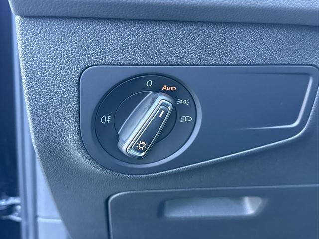 Volkswagen / Tiguan / Schwarz / / / Tiguan AHK+NAVI+KAMERA+ERGOActive+KESSY+WINTER