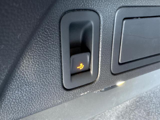 Volkswagen / Tiguan / Schwarz / / / Tiguan AHK+NAVI+KAMERA+ERGOActive+KESSY+WINTER