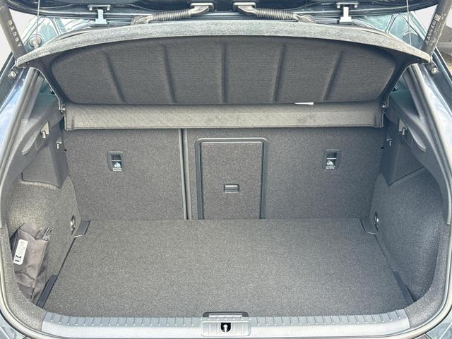 Cupra / Formentor / Grau / / / 4x4 AHK+eHK+NAVI+KAMERA+ACC+SHZ+18 ALU, Beispielbilder, ggf. teilweise mit Sonderausstattung
