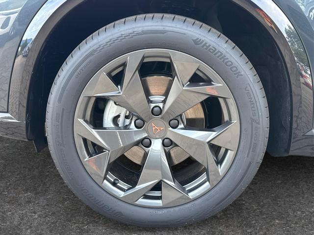 Cupra / Formentor / Grau / / / 4x4 AHK+eHK+NAVI+KAMERA+ACC+SHZ+18 ALU, Beispielbilder, ggf. teilweise mit Sonderausstattung