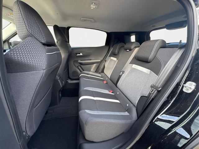 Opel / Frontera / Schwarz / / / NAVI+SHZ+KAMERA+LED+KLIMA+TEMPOMAT+17 ALU, Beispielbilder, ggf. teilweise mit Sonderausstattung