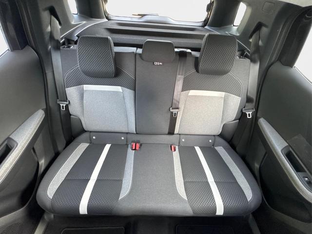 Opel / Frontera / Schwarz / / / NAVI+SHZ+KAMERA+LED+KLIMA+TEMPOMAT+17 ALU, Beispielbilder, ggf. teilweise mit Sonderausstattung