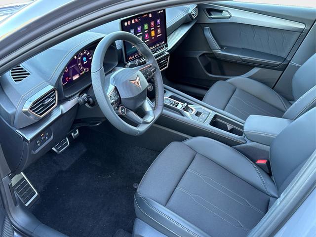Cupra / Leon Sportstourer / Grau / / / ST AHK+NAVI+eHK+KAMERA+ACC+SHZ+18 ALU+LED