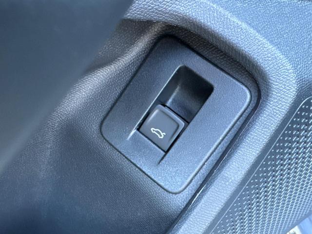 Cupra / Leon Sportstourer / Grau / / / ST AHK+NAVI+eHK+KAMERA+ACC+SHZ+18 ALU+LED