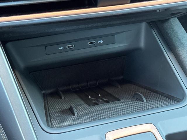 Cupra / Leon Sportstourer / Grau / / / ST AHK+NAVI+eHK+KAMERA+ACC+SHZ+18 ALU+LED