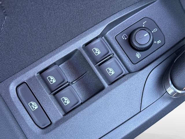 Cupra / Leon Sportstourer / Violett / / / ST AHK+NAVI+eHK+KAMERA+ACC+SHZ+18 ALU+LED, Beispielbilder, ggf. teilweise mit Sonderausstattung