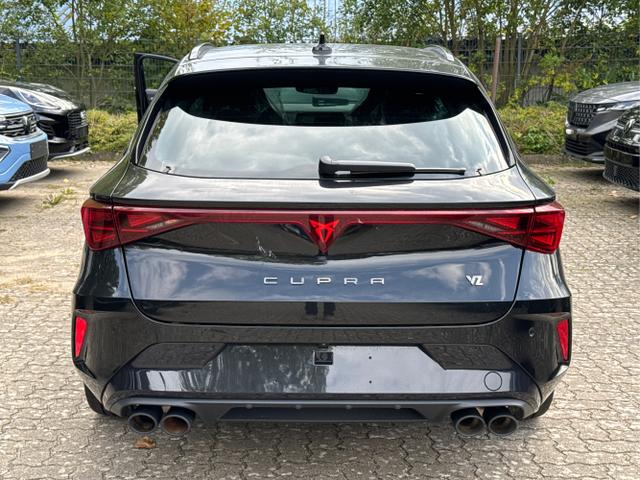 Cupra / Leon Sportstourer / Schwarz / / / 4x4 ST AHK+NAVI+eHK+KAMERA+MEMORY+ACC+19 ALU+LED, Beispielbilder, ggf. teilweise mit Sonderausstattung