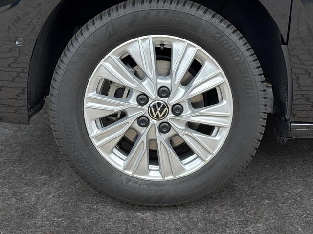 Volkswagen / T7 Multivan / / / / LANG 4x4+7-SITZER+MATRIX+AHK+KAMERA+SHZ+17 ALU