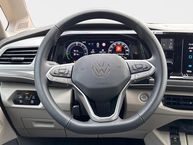 Volkswagen / T7 Multivan / / / / LANG 4x4+7-SITZER+MATRIX+AHK+KAMERA+SHZ+17 ALU