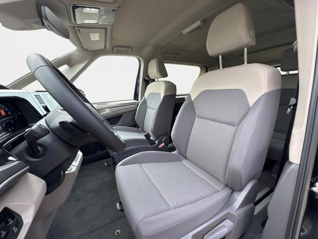 Volkswagen / T7 Multivan / / / / LANG 4x4+7-SITZER+MATRIX+AHK+KAMERA+SHZ+17 ALU