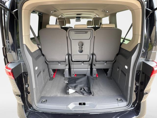Volkswagen / T7 Multivan / / / / LANG 4x4+7-SITZER+MATRIX+AHK+KAMERA+SHZ+17 ALU