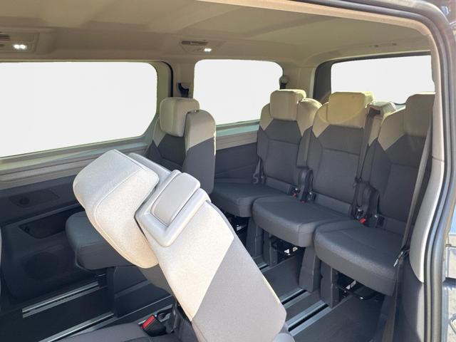 Volkswagen / T7 Multivan / / / / LANG 7SITZER+MATRIX+AHK+KAMERA+SHZ+17 ALU, Beispielbilder, ggf. teilweise mit Sonderausstattung
