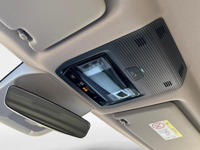 Volkswagen / T7 Multivan / / / / LANG 7SITZER+MATRIX+AHK+KAMERA+SHZ+17 ALU, Beispielbilder, ggf. teilweise mit Sonderausstattung