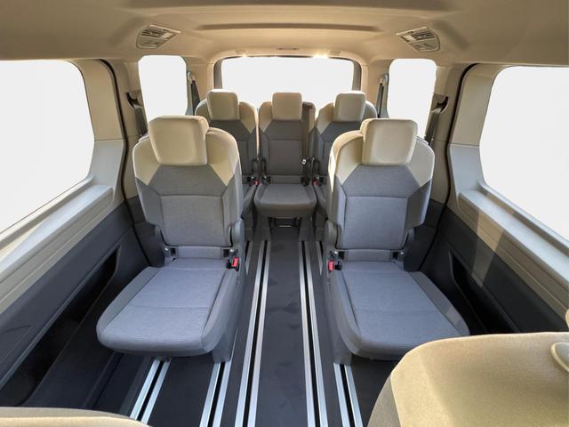 Volkswagen / T7 Multivan / / / / LANG 7SITZER+MATRIX+AHK+KAMERA+SHZ+17 ALU, Beispielbilder, ggf. teilweise mit Sonderausstattung