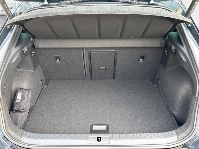 Cupra / Formentor / Grau / / / 4x4 AHK+NAVI+KAMERA+eHK+KESSY+ACC+19 ALU+LED+FULL LINK, Beispielbilder, ggf. teilweise mit Sonderausstattung