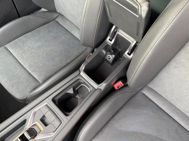 Cupra / Formentor / Grau / / / 4x4 AHK+NAVI+KAMERA+eHK+KESSY+ACC+19 ALU+LED+FULL LINK, Beispielbilder, ggf. teilweise mit Sonderausstattung