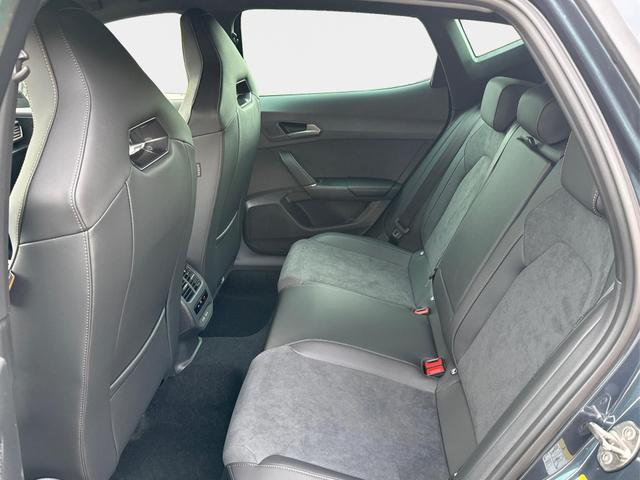 Cupra / Formentor / Grau / / / 4x4 AHK+NAVI+KAMERA+eHK+KESSY+ACC+19 ALU+LED+FULL LINK, Beispielbilder, ggf. teilweise mit Sonderausstattung