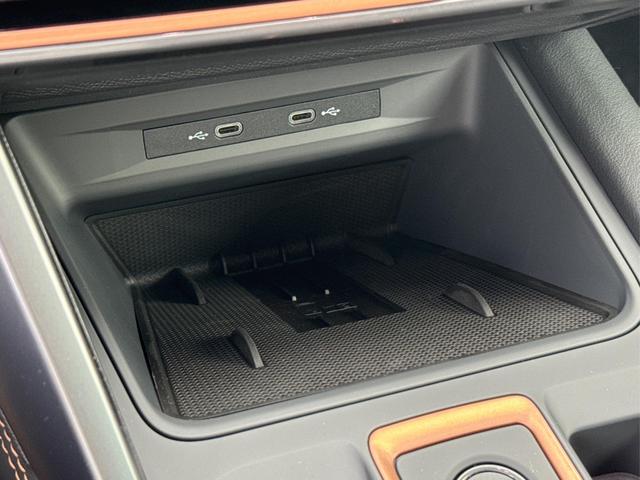Cupra / Formentor / Grau / / / 4x4 AHK+NAVI+KAMERA+eHK+KESSY+ACC+19 ALU+LED+FULL LINK, Beispielbilder, ggf. teilweise mit Sonderausstattung
