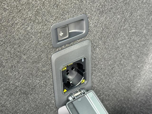 Cupra / Leon Sportstourer / Blau / / / ST AHK+NAVI+eHK+KAMERA+ACC+SHZ+18 ALU+LED, Beispielbilder, ggf. teilweise mit Sonderausstattung
