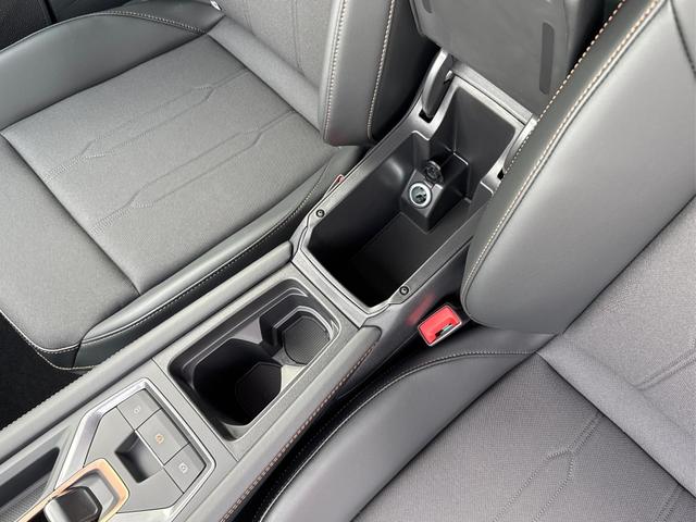 Cupra / Leon Sportstourer / Blau / / / ST AHK+NAVI+eHK+KAMERA+ACC+SHZ+18 ALU+LED, Beispielbilder, ggf. teilweise mit Sonderausstattung