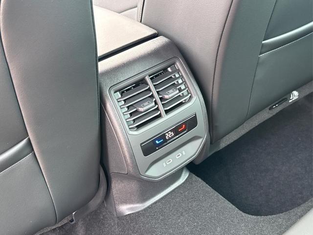 Cupra / Leon Sportstourer / Blau / / / ST AHK+NAVI+eHK+KAMERA+ACC+SHZ+18 ALU+LED, Beispielbilder, ggf. teilweise mit Sonderausstattung